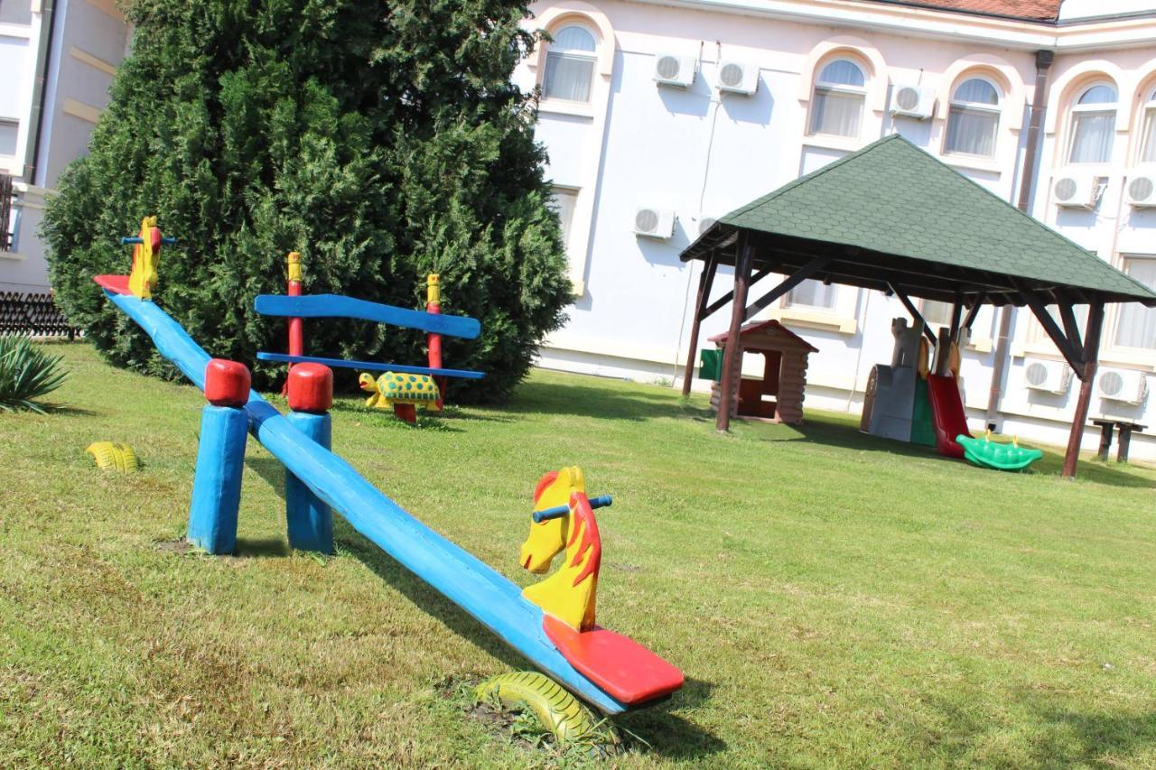 Hotel Prezident Palić Exterior foto